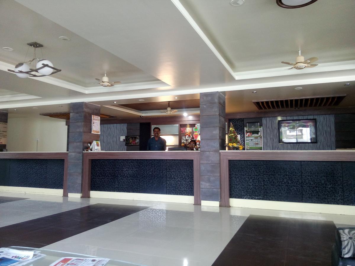 Hotel Parth Executive Latur Exterior photo